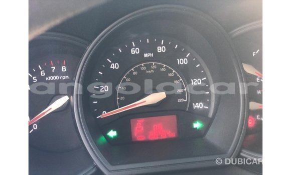 Acheter Import Voiture Kia Carens Noir à Import - Dubai, Province de Bengo Acheter Import Voiture Kia Carens Noir à Import - Dubai, Province de Bengo