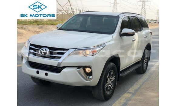 Buy Import Toyota Fortuner White Car in Import - Dubai in Bengo Province