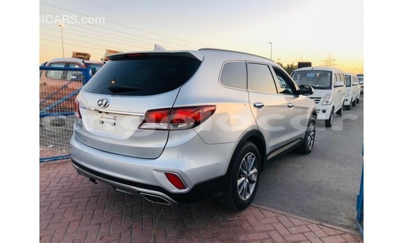 Acheter Import Voiture Hyundai Santa Fe Autre à Import - Dubai, Province de Bengo Acheter Import Voiture Hyundai Santa Fe Autre à Import - Dubai, Province de Bengo