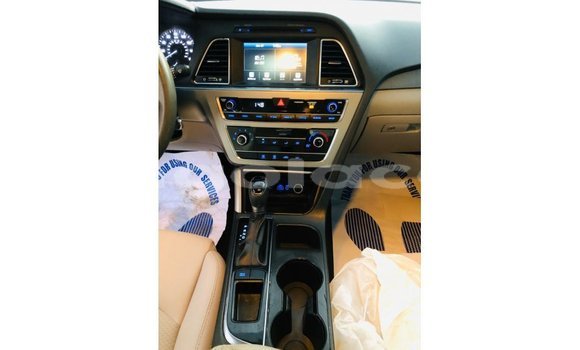 Comprar Importar Hyundai Sonata Vermelho Carro em Import - Dubai em Bengo Province Comprar Importar Hyundai Sonata Vermelho Carro em Import - Dubai em Bengo Province