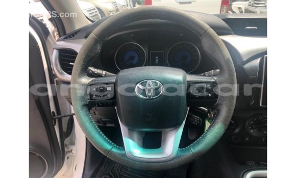 Comprar Importar Toyota Hilux Branco Carro em Import - Dubai em Bengo Province Comprar Importar Toyota Hilux Branco Carro em Import - Dubai em Bengo Province