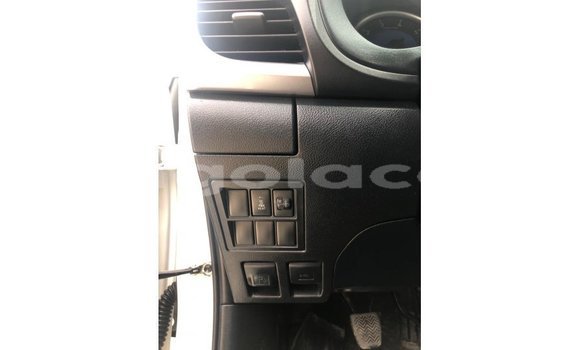 Comprar Importar Toyota Hilux Branco Carro em Import - Dubai em Bengo Province Comprar Importar Toyota Hilux Branco Carro em Import - Dubai em Bengo Province