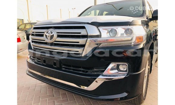 Acheter Import Voiture Toyota Land Cruiser Noir à Import - Dubai, Province de Bengo Acheter Import Voiture Toyota Land Cruiser Noir à Import - Dubai, Province de Bengo