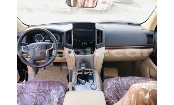 Acheter Import Voiture Toyota Land Cruiser Noir à Import - Dubai, Province de Bengo Acheter Import Voiture Toyota Land Cruiser Noir à Import - Dubai, Province de Bengo