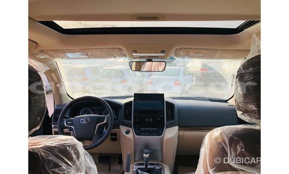 Acheter Import Voiture Toyota Land Cruiser Noir à Import - Dubai, Province de Bengo Acheter Import Voiture Toyota Land Cruiser Noir à Import - Dubai, Province de Bengo