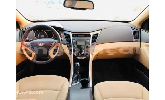Comprar Importar Hyundai Sonata Vermelho Carro em Import - Dubai em Bengo Province Comprar Importar Hyundai Sonata Vermelho Carro em Import - Dubai em Bengo Province