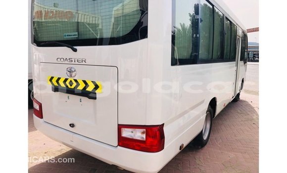Comprar Importar Toyota Coaster Branco Carro em Import - Dubai em Bengo Province Comprar Importar Toyota Coaster Branco Carro em Import - Dubai em Bengo Province