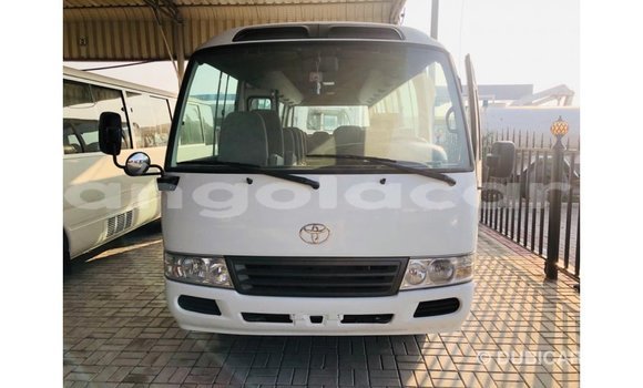 Comprar Importar Toyota Coaster Branco Carro em Import - Dubai em Bengo Province Comprar Importar Toyota Coaster Branco Carro em Import - Dubai em Bengo Province