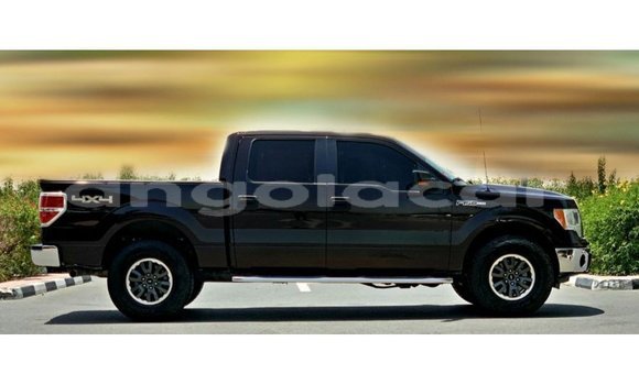 Comprar Importar Ford Club Wagon Marrom Carro em Import - Dubai em Bengo Province Comprar Importar Ford Club Wagon Marrom Carro em Import - Dubai em Bengo Province