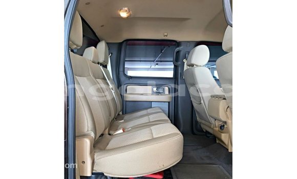 Comprar Importar Ford Club Wagon Marrom Carro em Import - Dubai em Bengo Province Comprar Importar Ford Club Wagon Marrom Carro em Import - Dubai em Bengo Province