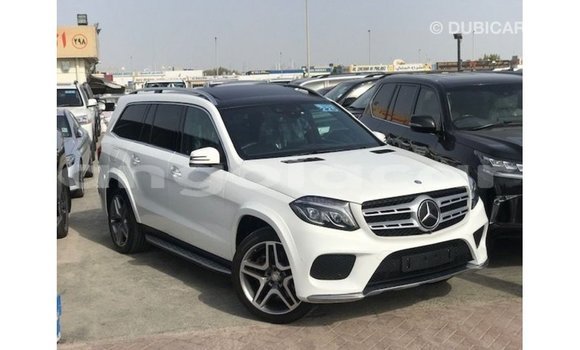 Comprar Importar Mercedes-Benz 190 Branco Carro em Import - Dubai em Bengo Province Comprar Importar Mercedes-Benz 190 Branco Carro em Import - Dubai em Bengo Province