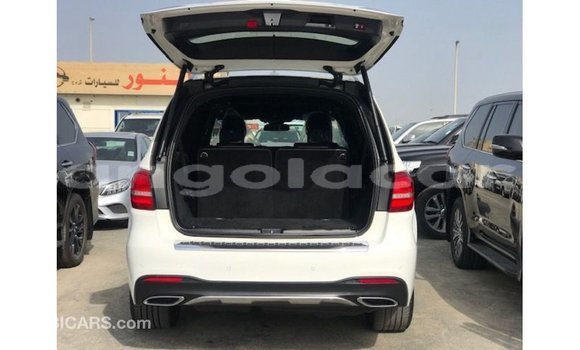 Comprar Importar Mercedes-Benz 190 Branco Carro em Import - Dubai em Bengo Province Comprar Importar Mercedes-Benz 190 Branco Carro em Import - Dubai em Bengo Province