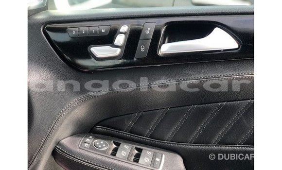 Comprar Importar Mercedes-Benz 190 Branco Carro em Import - Dubai em Bengo Province Comprar Importar Mercedes-Benz 190 Branco Carro em Import - Dubai em Bengo Province