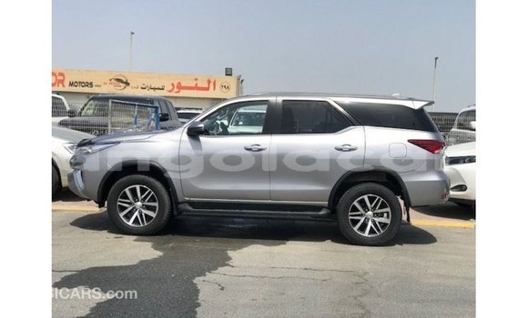 Comprar Importar Toyota Fortuner Outro Carro em Import - Dubai em Bengo Province Comprar Importar Toyota Fortuner Outro Carro em Import - Dubai em Bengo Province