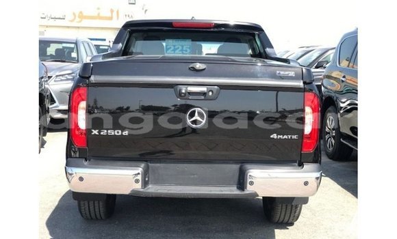 Comprar Importar Mercedes-Benz 250 Preto Carro em Import - Dubai em Bengo Province Comprar Importar Mercedes-Benz 250 Preto Carro em Import - Dubai em Bengo Province