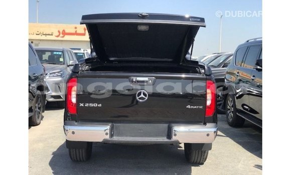 Comprar Importar Mercedes-Benz 250 Preto Carro em Import - Dubai em Bengo Province Comprar Importar Mercedes-Benz 250 Preto Carro em Import - Dubai em Bengo Province