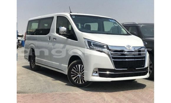 Buy Import Toyota Granvia White Car in Import - Dubai in Bengo Province Buy Import Toyota Granvia White Car in Import - Dubai in Bengo Province