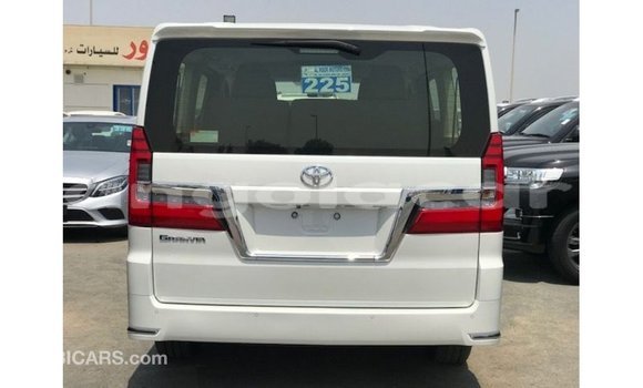 Comprar Importar Toyota Granvia Branco Carro em Import - Dubai em Bengo Province Comprar Importar Toyota Granvia Branco Carro em Import - Dubai em Bengo Province