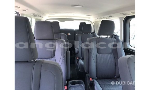 Comprar Importar Toyota Granvia Branco Carro em Import - Dubai em Bengo Province Comprar Importar Toyota Granvia Branco Carro em Import - Dubai em Bengo Province