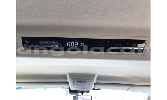 Comprar Importar Toyota Granvia Branco Carro em Import - Dubai em Bengo Province Comprar Importar Toyota Granvia Branco Carro em Import - Dubai em Bengo Province