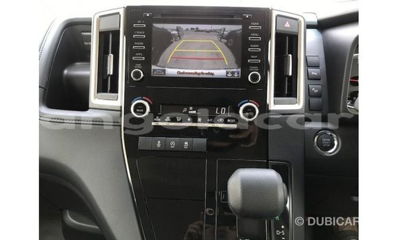 Comprar Importar Toyota Granvia Branco Carro em Import - Dubai em Bengo Province Comprar Importar Toyota Granvia Branco Carro em Import - Dubai em Bengo Province