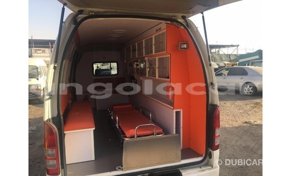 Comprar Importar Toyota Hiace Branco Carro em Import - Dubai em Bengo Province Comprar Importar Toyota Hiace Branco Carro em Import - Dubai em Bengo Province
