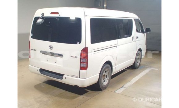 Comprar Importar Toyota Hiace Branco Carro em Import - Dubai em Bengo Province Comprar Importar Toyota Hiace Branco Carro em Import - Dubai em Bengo Province