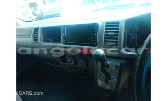 Comprar Importar Toyota Hiace Branco Carro em Import - Dubai em Bengo Province Comprar Importar Toyota Hiace Branco Carro em Import - Dubai em Bengo Province
