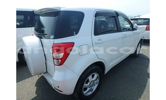 Comprar Importar Toyota Rush Branco Carro em Import - Dubai em Bengo Province Comprar Importar Toyota Rush Branco Carro em Import - Dubai em Bengo Province