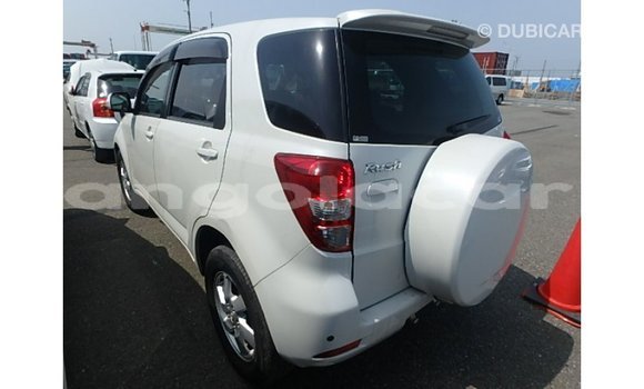 Comprar Importar Toyota Rush Branco Carro em Import - Dubai em Bengo Province Comprar Importar Toyota Rush Branco Carro em Import - Dubai em Bengo Province
