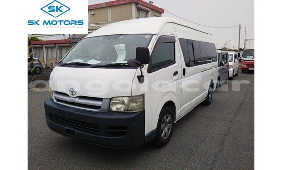 Comprar Importar Toyota Hiace Branco Carro em Import - Dubai em Bengo Province Comprar Importar Toyota Hiace Branco Carro em Import - Dubai em Bengo Province