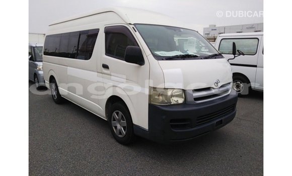 Comprar Importar Toyota Hiace Branco Carro em Import - Dubai em Bengo Province Comprar Importar Toyota Hiace Branco Carro em Import - Dubai em Bengo Province