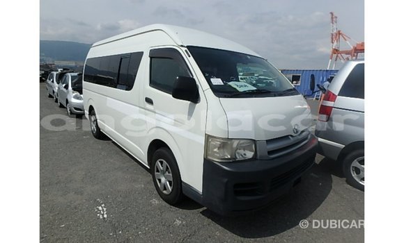 Comprar Importar Toyota Hiace Branco Carro em Import - Dubai em Bengo Province Comprar Importar Toyota Hiace Branco Carro em Import - Dubai em Bengo Province