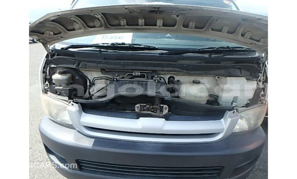 Comprar Importar Toyota Hiace Branco Carro em Import - Dubai em Bengo Province Comprar Importar Toyota Hiace Branco Carro em Import - Dubai em Bengo Province