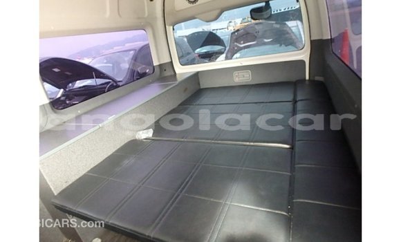 Comprar Importar Toyota Hiace Branco Carro em Import - Dubai em Bengo Province Comprar Importar Toyota Hiace Branco Carro em Import - Dubai em Bengo Province