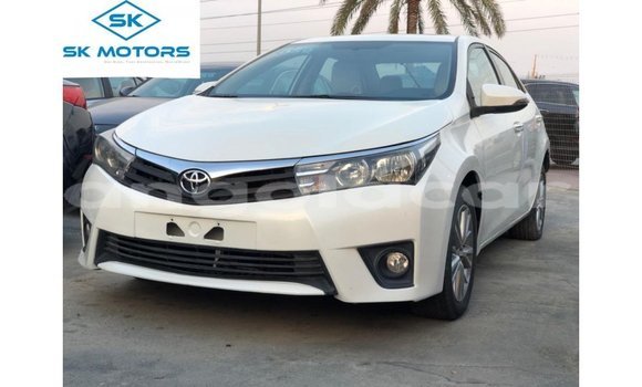 Comprar Importar Toyota Corolla Branco Carro em Import - Dubai em Bengo Province Comprar Importar Toyota Corolla Branco Carro em Import - Dubai em Bengo Province