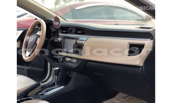 Comprar Importar Toyota Corolla Branco Carro em Import - Dubai em Bengo Province Comprar Importar Toyota Corolla Branco Carro em Import - Dubai em Bengo Province