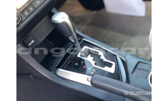 Comprar Importar Toyota Corolla Branco Carro em Import - Dubai em Bengo Province Comprar Importar Toyota Corolla Branco Carro em Import - Dubai em Bengo Province