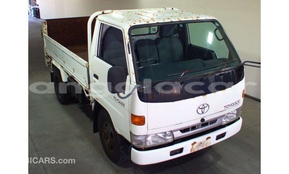 Comprar Importar Toyota Dyna Branco Carro em Import - Dubai em Bengo Province Comprar Importar Toyota Dyna Branco Carro em Import - Dubai em Bengo Province