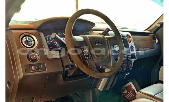 Comprar Importar Ford Club Wagon Vermelho Carro em Import - Dubai em Bengo Province Comprar Importar Ford Club Wagon Vermelho Carro em Import - Dubai em Bengo Province