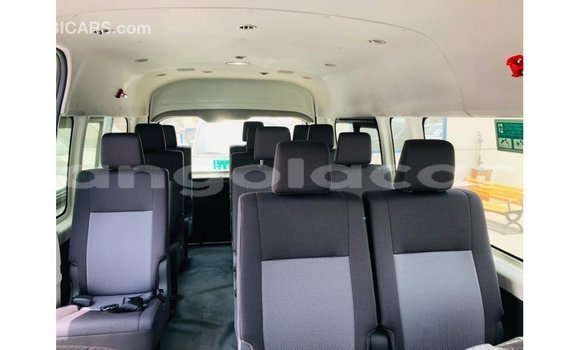 Comprar Importar Toyota Hiace Branco Carro em Import - Dubai em Bengo Province Comprar Importar Toyota Hiace Branco Carro em Import - Dubai em Bengo Province