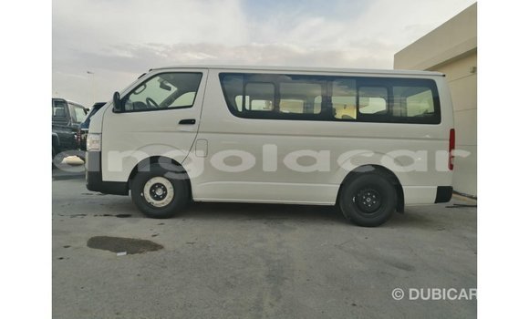Comprar Importar Toyota Hiace Branco Carro em Import - Dubai em Bengo Province Comprar Importar Toyota Hiace Branco Carro em Import - Dubai em Bengo Province