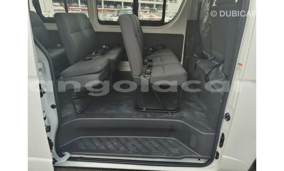 Comprar Importar Toyota Hiace Branco Carro em Import - Dubai em Bengo Province Comprar Importar Toyota Hiace Branco Carro em Import - Dubai em Bengo Province