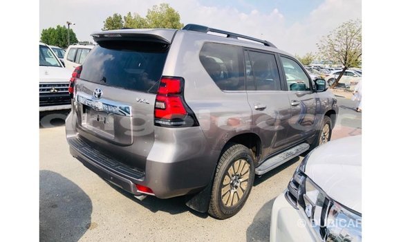 Comprar Importar Toyota Prado Marrom Carro em Import - Dubai em Bengo Province Comprar Importar Toyota Prado Marrom Carro em Import - Dubai em Bengo Province