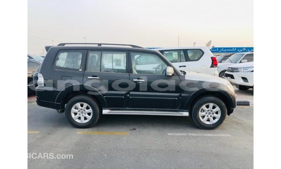 Comprar Importar Mitsubishi Pajero Preto Carro em Import - Dubai em Bengo Province Comprar Importar Mitsubishi Pajero Preto Carro em Import - Dubai em Bengo Province