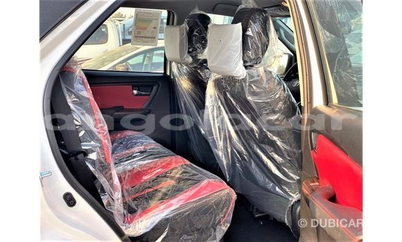 Comprar Importar Toyota Fortuner Branco Carro em Import - Dubai em Bengo Province Comprar Importar Toyota Fortuner Branco Carro em Import - Dubai em Bengo Province