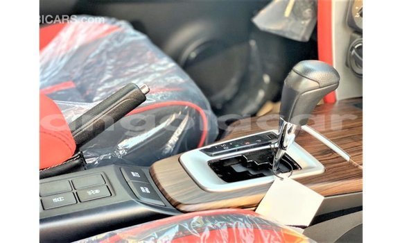 Comprar Importar Toyota Fortuner Branco Carro em Import - Dubai em Bengo Province Comprar Importar Toyota Fortuner Branco Carro em Import - Dubai em Bengo Province