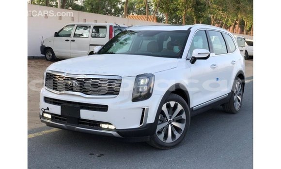 Comprar Importar Kia Carens Branco Carro em Import - Dubai em Bengo Province Comprar Importar Kia Carens Branco Carro em Import - Dubai em Bengo Province