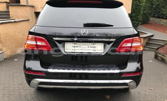 Comprar Usado Mercedes-Benz M-klasse Branco Carro em Luanda em Luanda Province Comprar Usado Mercedes-Benz M-klasse Branco Carro em Luanda em Luanda Province