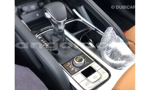 Comprar Importar Kia Carens Branco Carro em Import - Dubai em Bengo Province Comprar Importar Kia Carens Branco Carro em Import - Dubai em Bengo Province